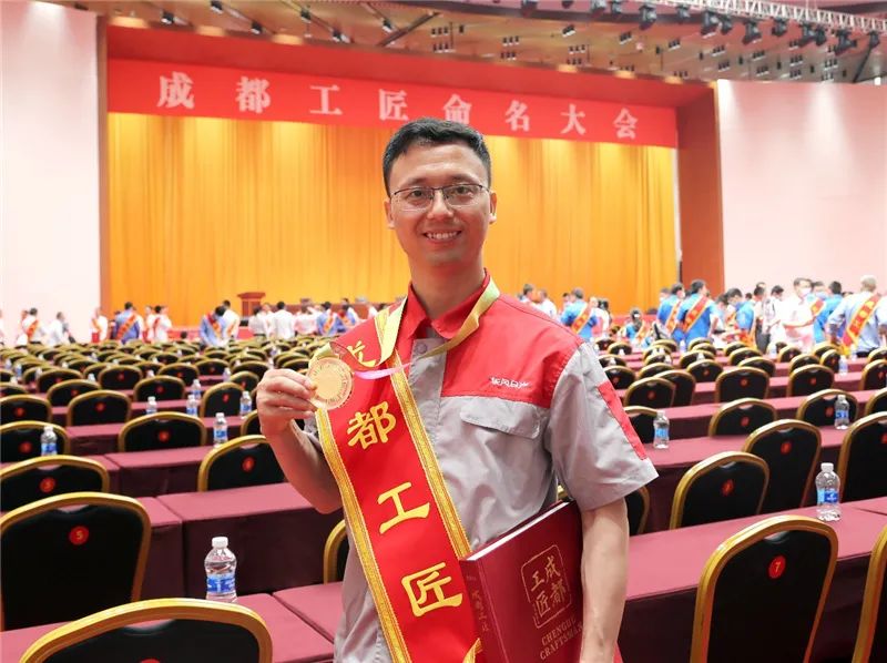 271807238968.jpg 271807238968.jpg